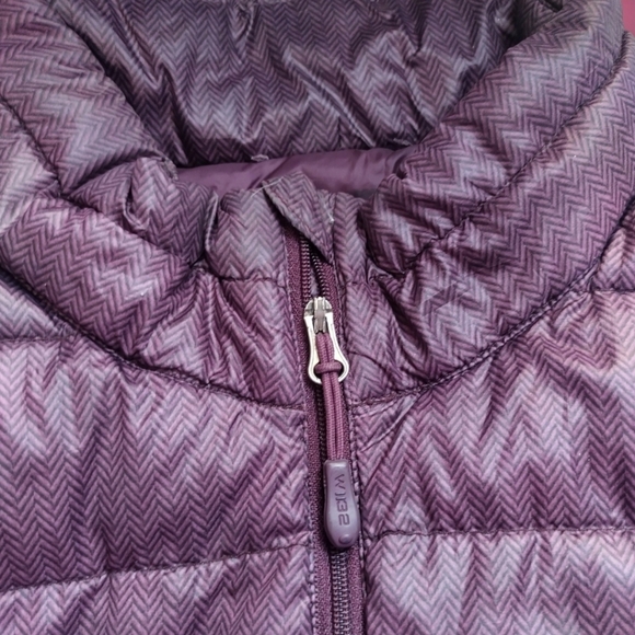 32°Heat Lightweight Water Resistant Puff Vest | Size XL | Mulberry | EUC - Picture 4 of 11